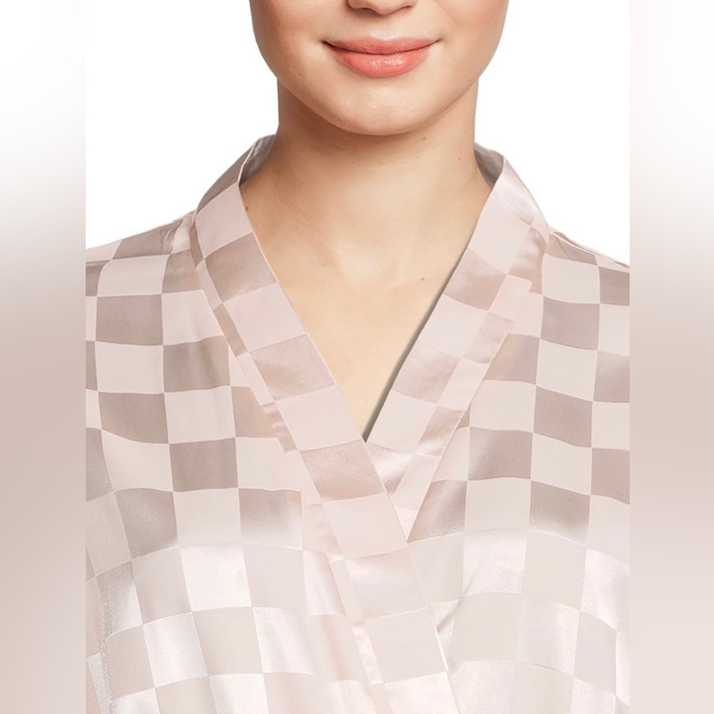 LISSOME WOMEN’S AND WOMEN’S PLUS SATIN CHECKERED ROBE 👘 - Picture 4 of 5